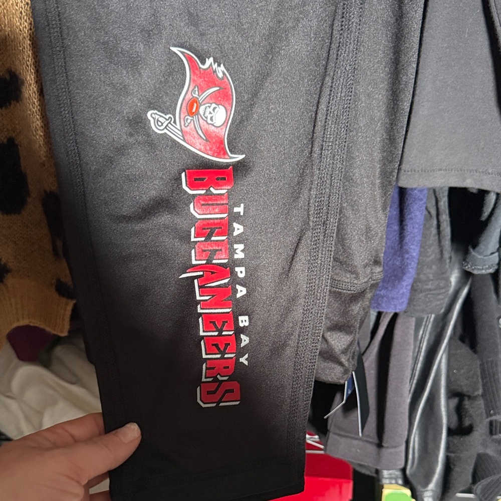 Tampa Bay Buccaneers Black Leggings with Red Logo